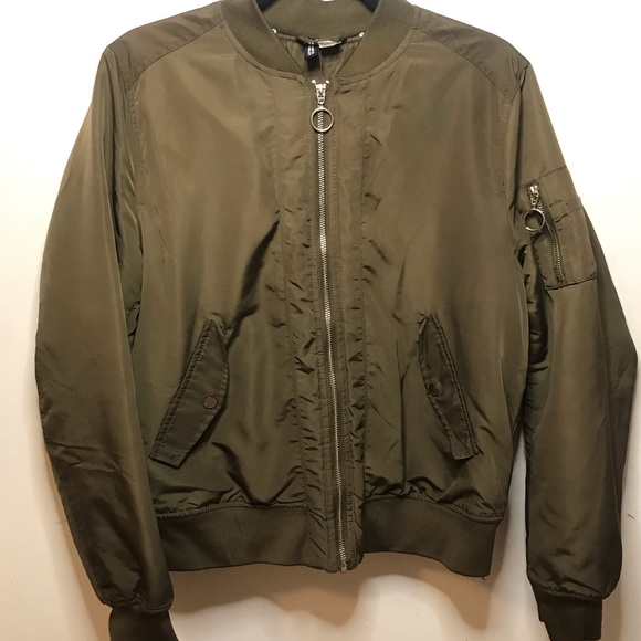 H&M Detachable Fur Collar Bomber Jacket - Picture 2 of 6